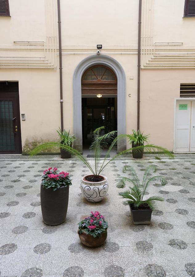 Colosseum Comfortable Apartment Rome Exterior photo
